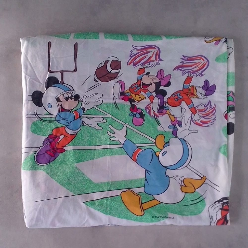 Vintage 1990s Walt Disney Co. Mickey Mouse & Friends Sports Fitted Sheet